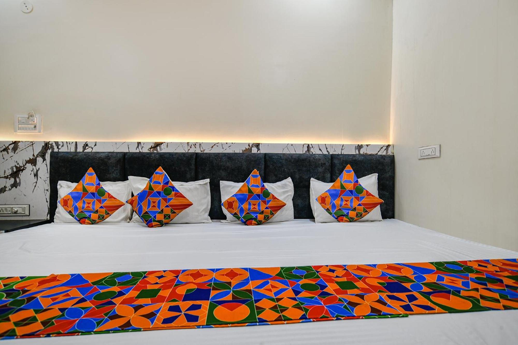 Fabexpress Orbit Hotel Ujjain Exterior foto