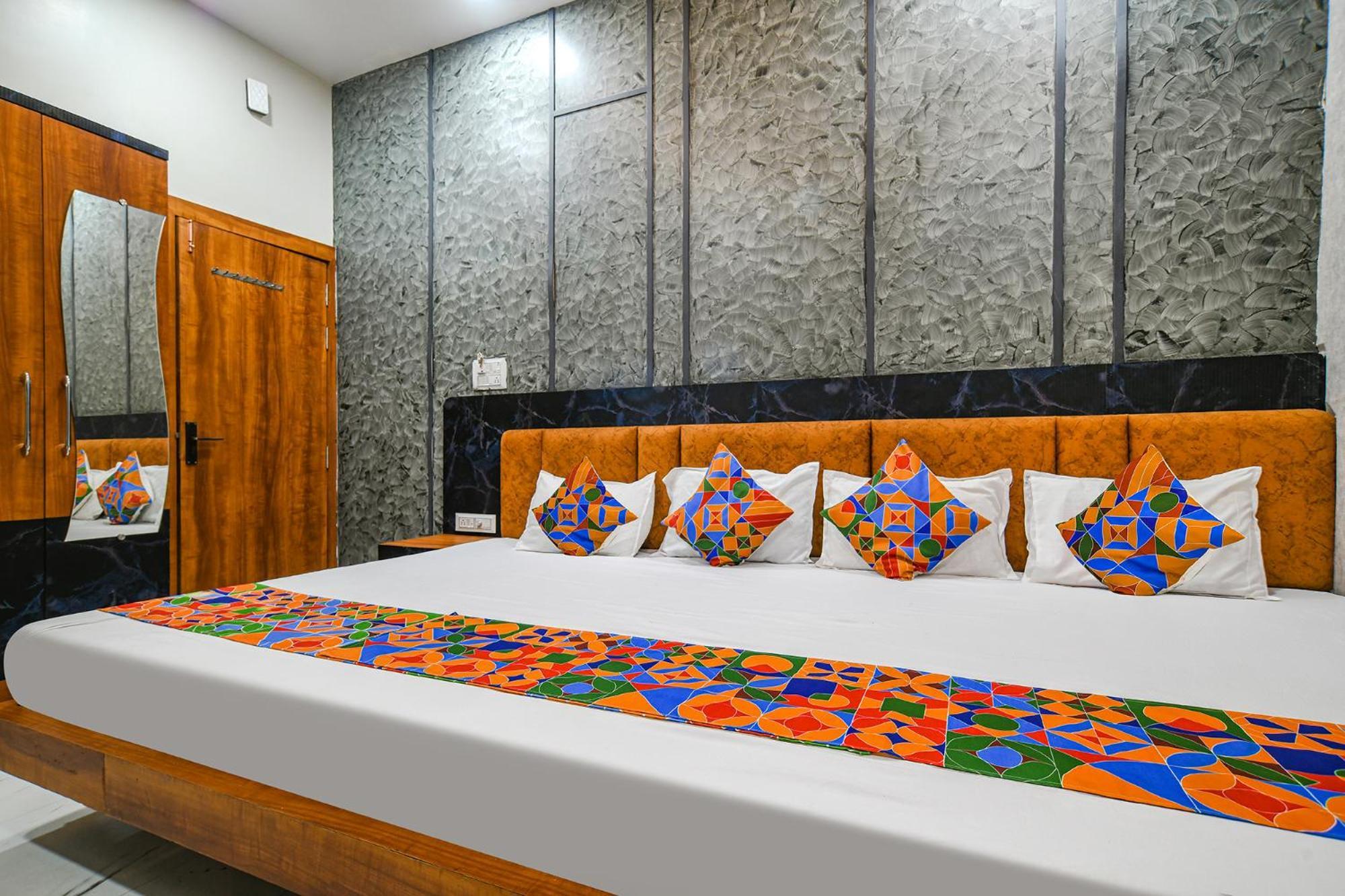 Fabexpress Orbit Hotel Ujjain Exterior foto